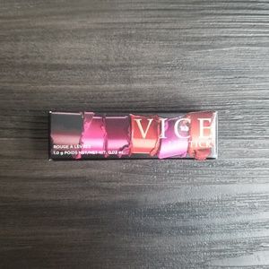 NWT ♡ URBAN DECAY Vice Lipstick (Manic)
